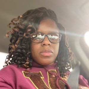 Meet your Posher, Shirelle